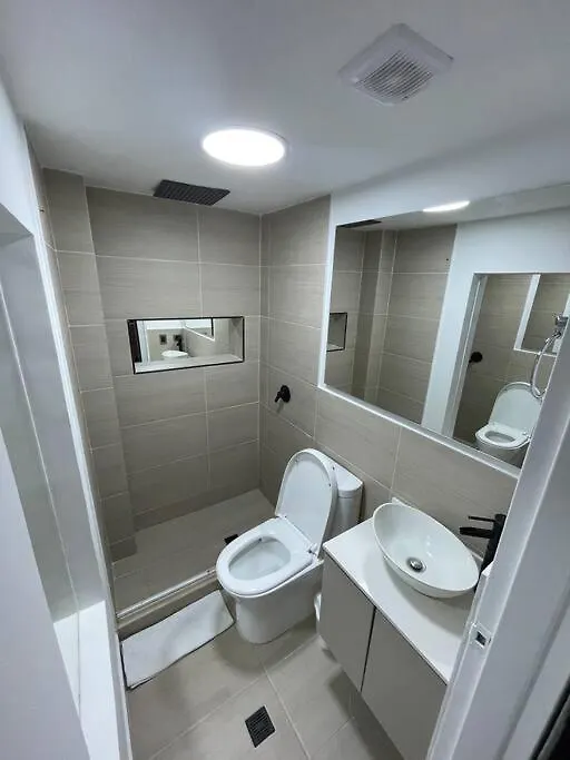 Апартаменты Laureles Best Location With Jacuzzi And Ac Медельин Колумбия